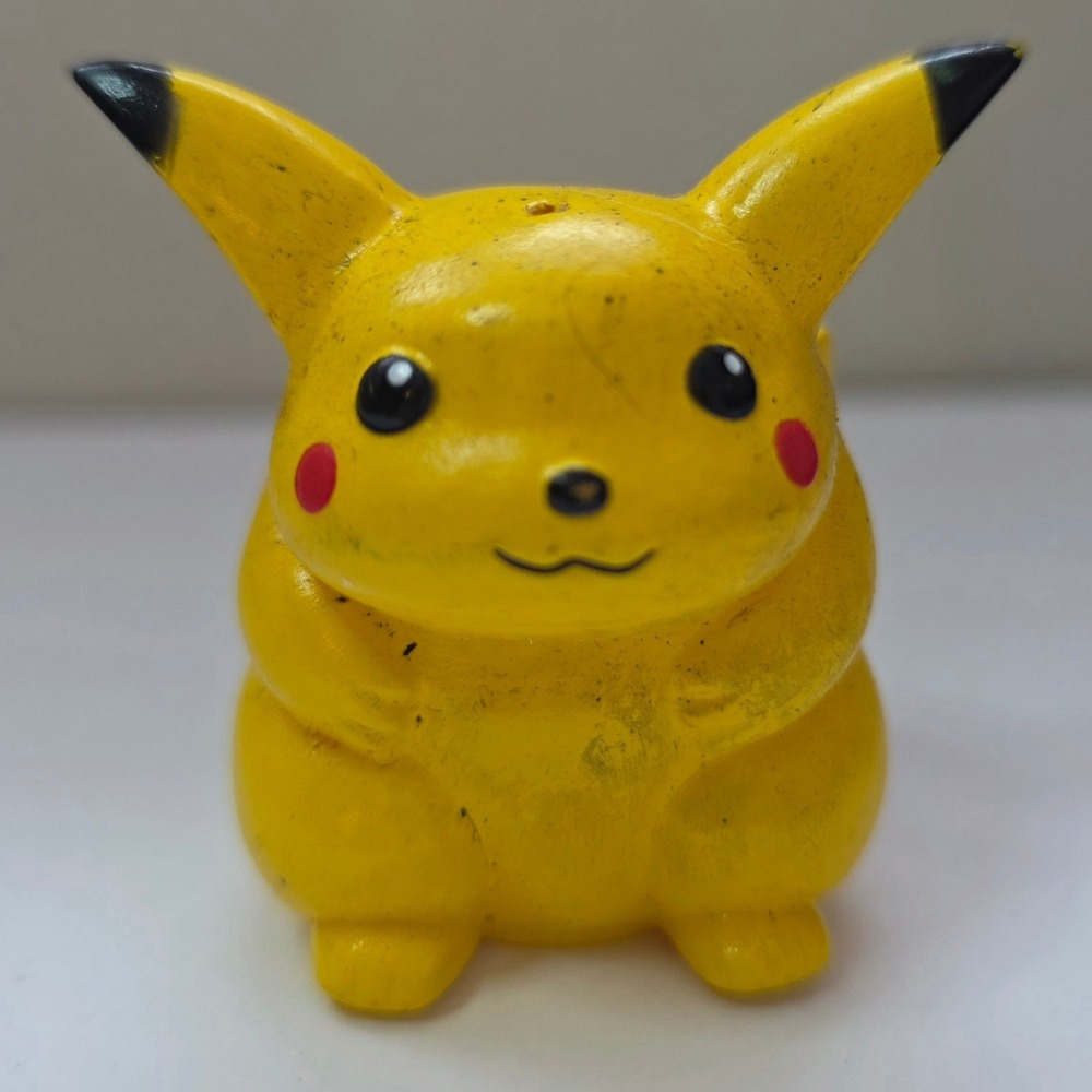 Nintendo Pokemon Pikachu Mini Figure OS Yellow Fair 1995 BP China Wood